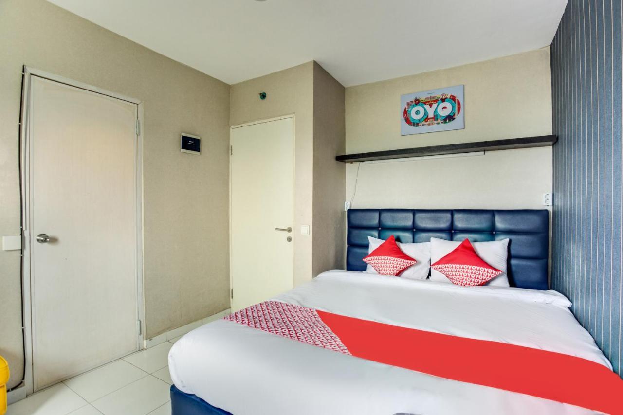 OYO 3247 Afira Rooms Aeropolis Tangerang Exterior foto