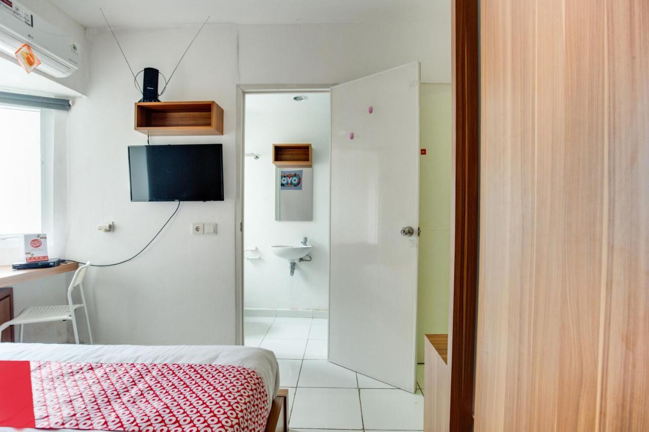 OYO 3247 Afira Rooms Aeropolis Tangerang Exterior foto